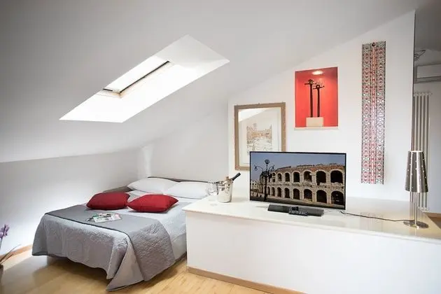 Çatı Katı (Loft) (6 pax)