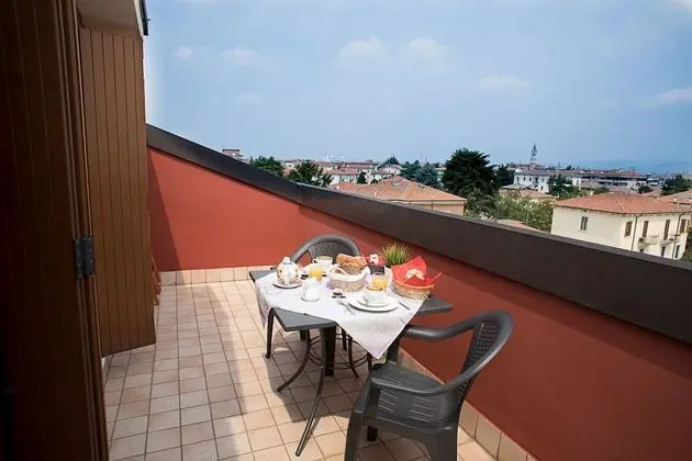 Çatı Katı (Loft) (6 pax)