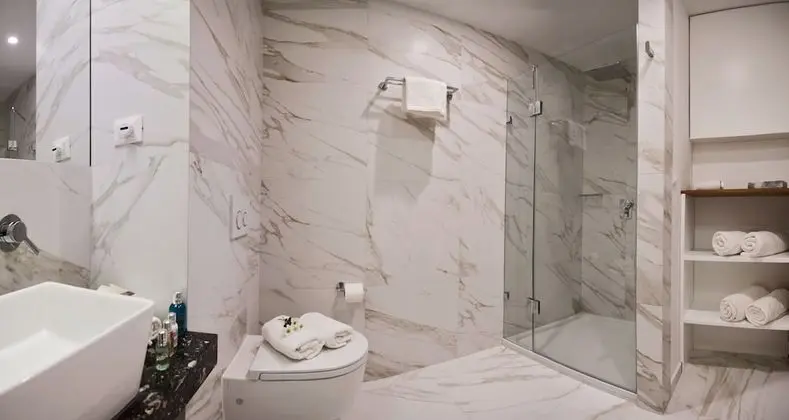 Junior One Bedroom Suite