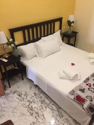 Tek Büyük Yataklı Oda