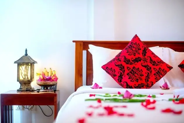 Deluxe İki Ayrı Yataklı Oda, 1 Yatak Odası, Balkon, Havuz Manzaralı
