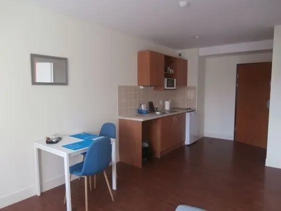 Comfort Oda, 2 Tek Kişilik Yatak, Engellilere Uygun, Buzdolabı ve Mikrodalga