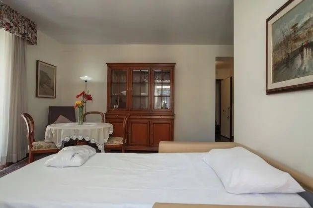 Comfort Tek Kişilik Oda, Banyolu/Duşlu, Avlu Manzaralı