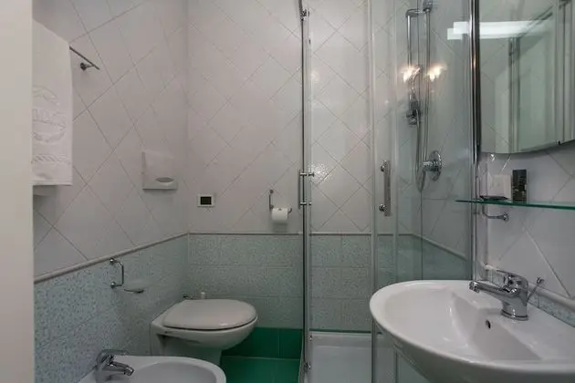 Comfort Tek Kişilik Oda, Banyolu/Duşlu, Avlu Manzaralı