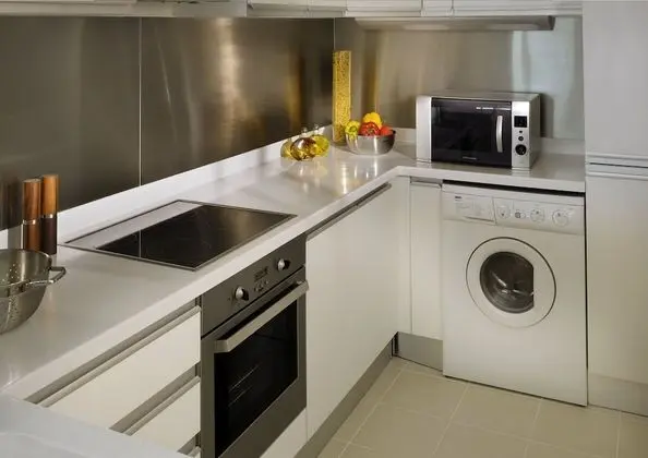 Deluxe Studio Suite