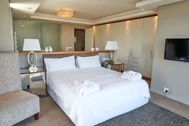 Çatı Katı Süiti (Penthouse)