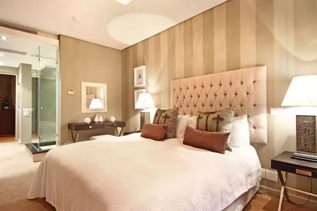 Çatı Katı Süiti (Penthouse)