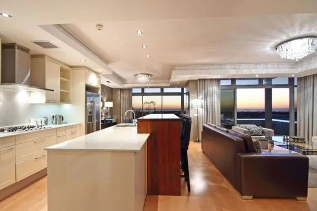 Çatı Katı Süiti (Penthouse)