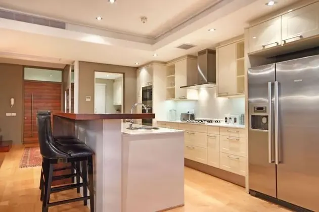 Çatı Katı Süiti (Penthouse)