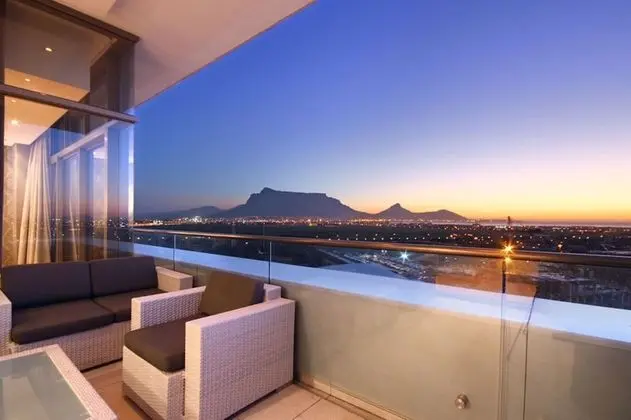 Çatı Katı Süiti (Penthouse)