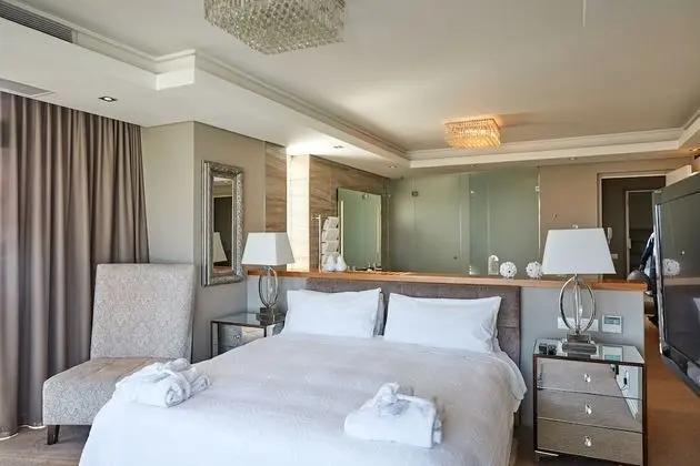 Çatı Katı Süiti (Penthouse)