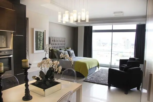 Luxury Studio Apartment (18)