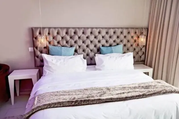 Luxury Studio Apartment (18)