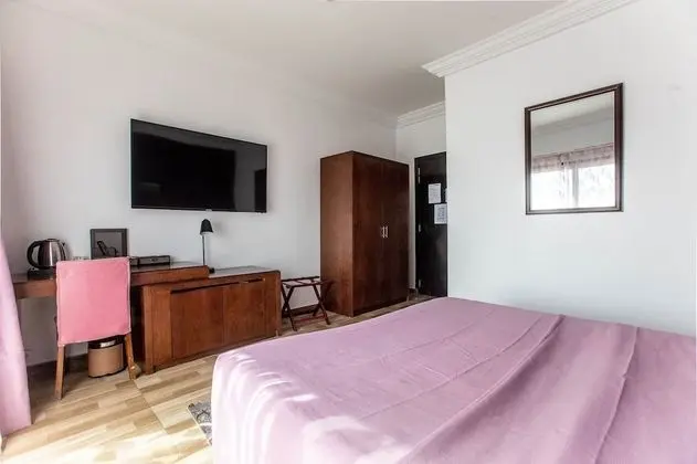 Deluxe Tek Büyük Yataklı Oda