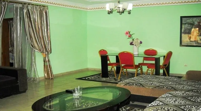 Deluxe Apart Daire, Sigara İçilmez