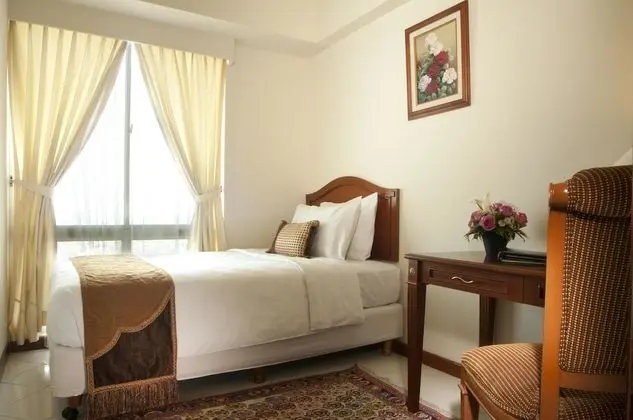 Süit, 3 Yatak Odası (1 Double & 2 Single Beds)