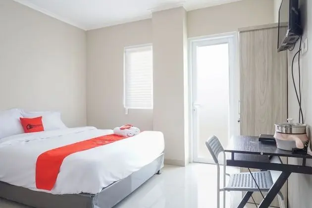 Deluxe Oda (RedDoorz)