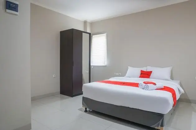 Tek Büyük Yataklı Oda (RedDoorz)