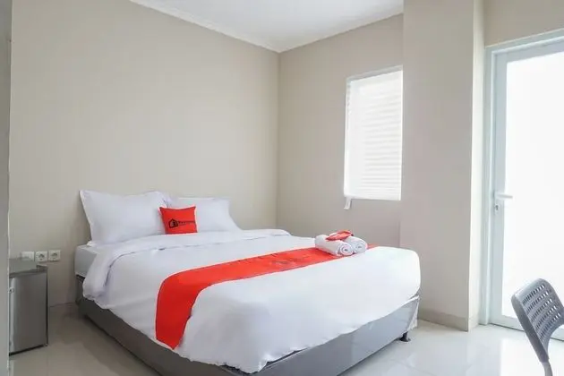 Tek Büyük Yataklı Oda (RedDoorz)