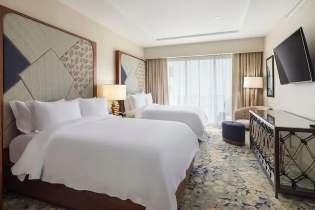 2 Bedroom Residence, Ocean Front - 1 Bedroom Residence, + 1 King Bedroom