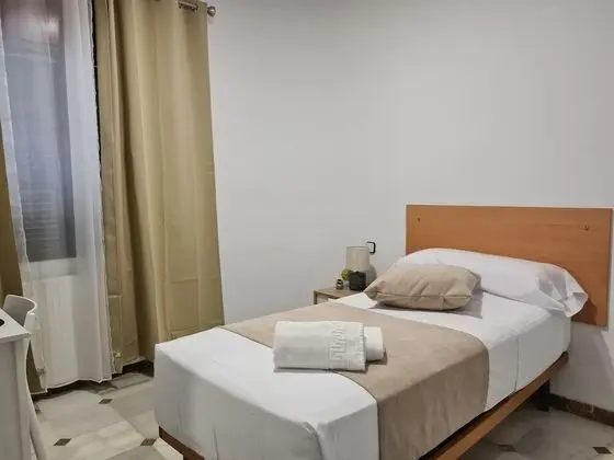 Economy Tek Büyük Yataklı Oda