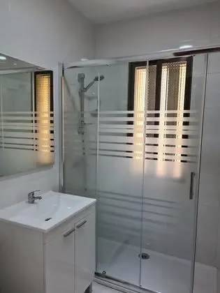 Economy Tek Büyük Yataklı Oda