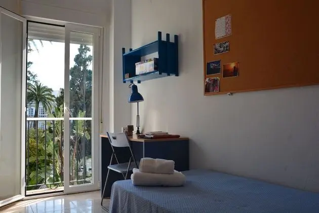 Tek Kişilik Oda, 1 Tek Kişilik Yatak, Ortak Banyo