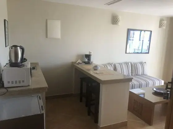 Apart Daire, 1 Büyük (Queen) Boy Yatak ve Çekyat