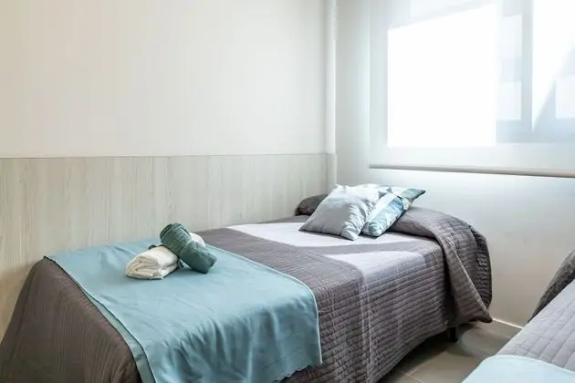 Basic Tek Büyük Yataklı Oda