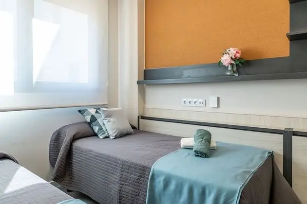 Basic Tek Büyük Yataklı Oda