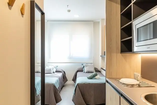 Basic Tek Büyük Yataklı Oda