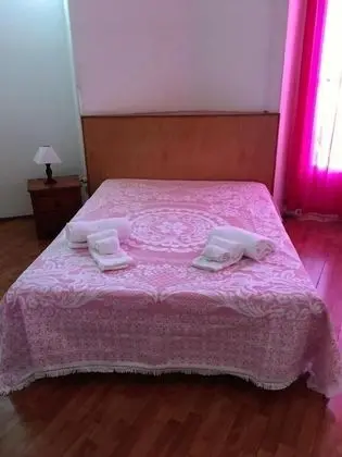 Basic Tek Büyük Yataklı Oda