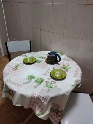 Tek Büyük veya İki Ayrı Yataklı Oda, Ortak Banyo