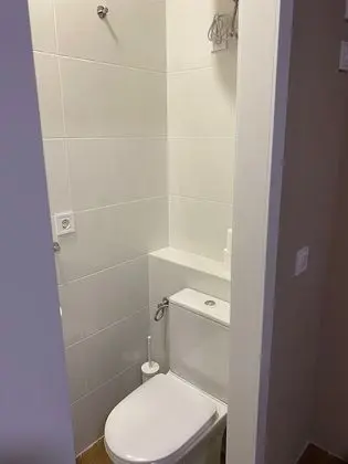 Tek Kişilik Oda, Ortak Banyo