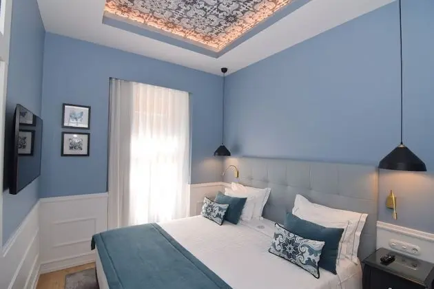 Deluxe Tek Büyük Yataklı Oda