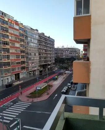 Deluxe Tek Büyük Yataklı Oda, Balkon, Şehir Manzaralı (Room 5)