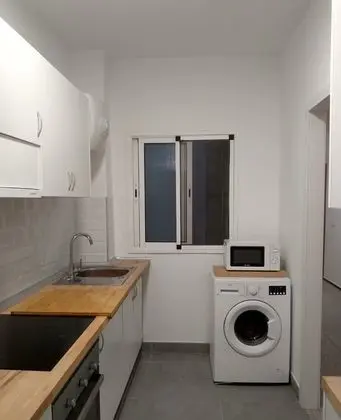 Deluxe Tek Büyük Yataklı Oda, Balkon, Şehir Manzaralı (Room 5)