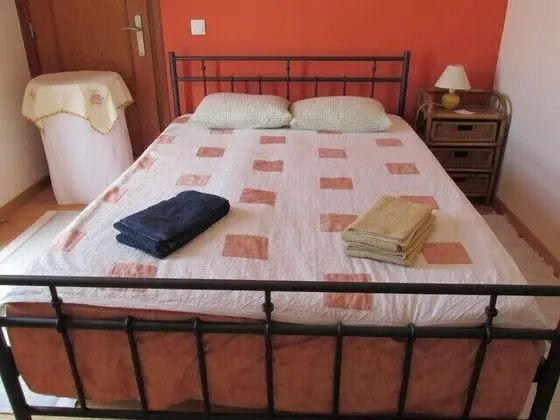 Tek Büyük Yataklı Oda, Özel Banyo, Avlu