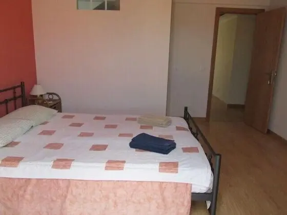 Tek Büyük Yataklı Oda, Özel Banyo, Avlu