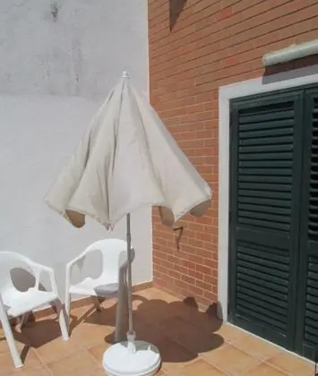 Tek Büyük Yataklı Oda, Özel Banyo, Avlu