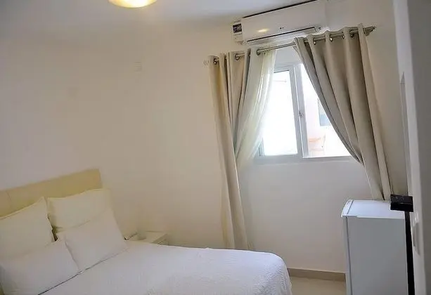 Basic Tek Büyük Yataklı Oda