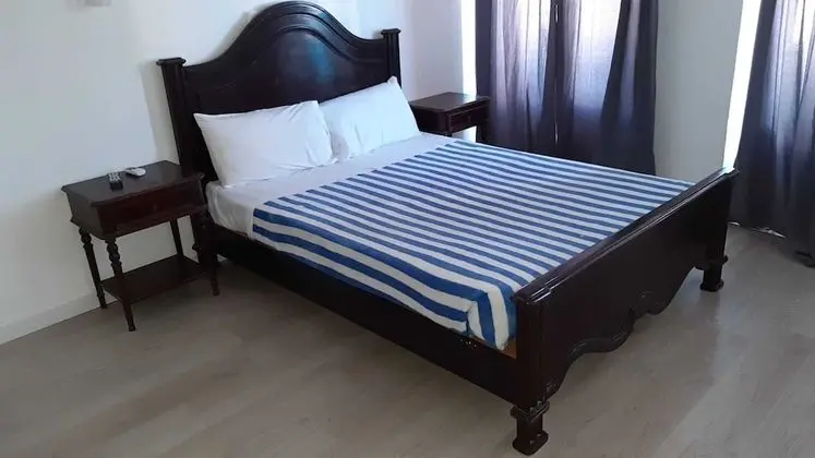 Basic Tek Büyük Yataklı Oda