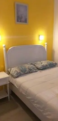 Basic Tek Büyük Yataklı Oda