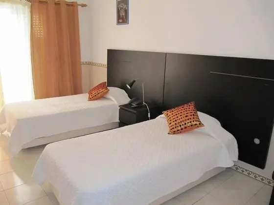 Tek Büyük veya İki Ayrı Yataklı Oda