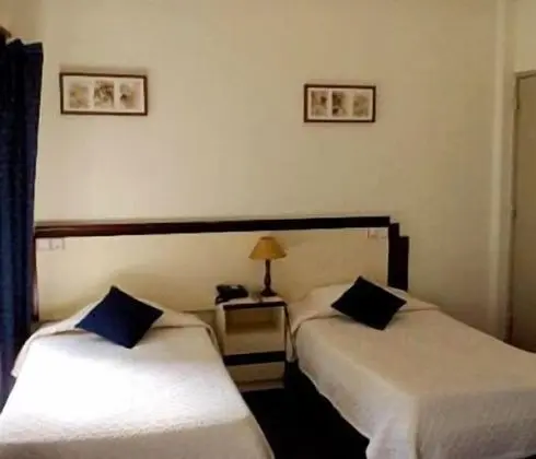 Tek Büyük veya İki Ayrı Yataklı Oda