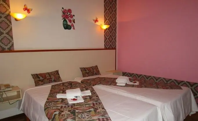 Basic İki Ayrı Yataklı Oda