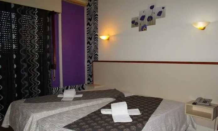 Basic İki Ayrı Yataklı Oda