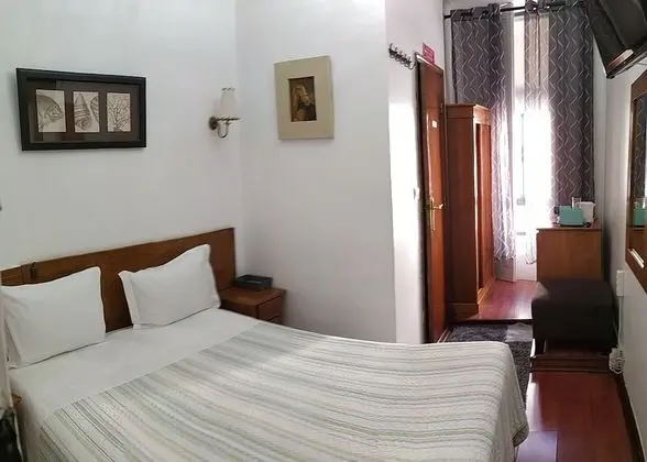 Economy Tek Büyük Yataklı Oda