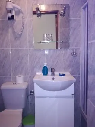 Economy Tek Büyük Yataklı Oda