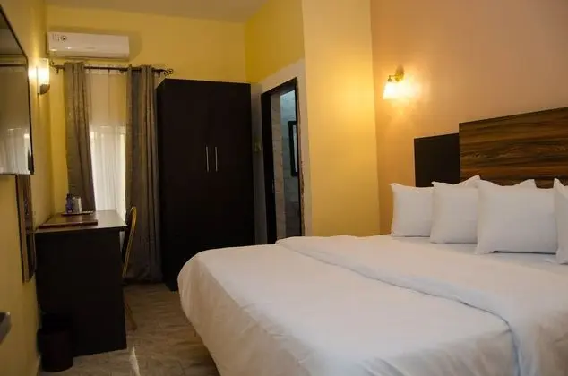 Deluxe Tek Büyük Yataklı Oda